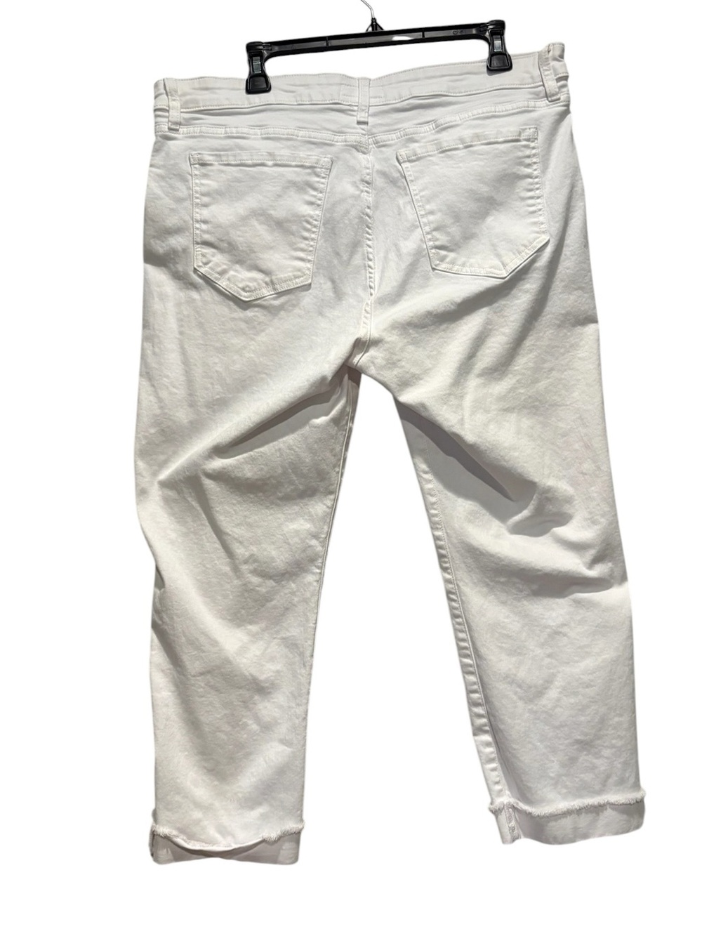 Kut from the Kloth - Women's Amy Cropped Straight Leg jean. Size 16. White - Picture 12 of 15